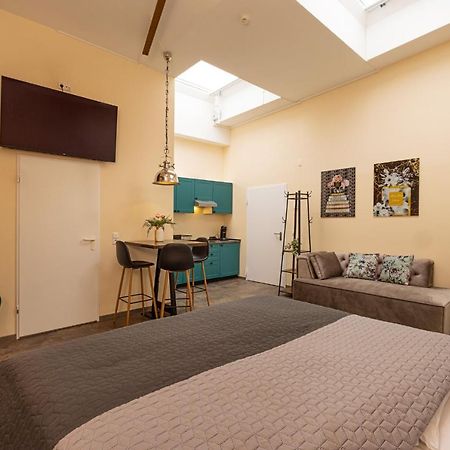 Fabric Apartments Dettingen an der Erms Екстериор снимка