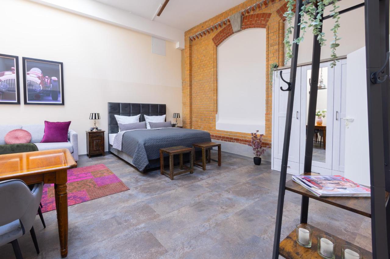 Fabric Apartments Dettingen an der Erms Екстериор снимка