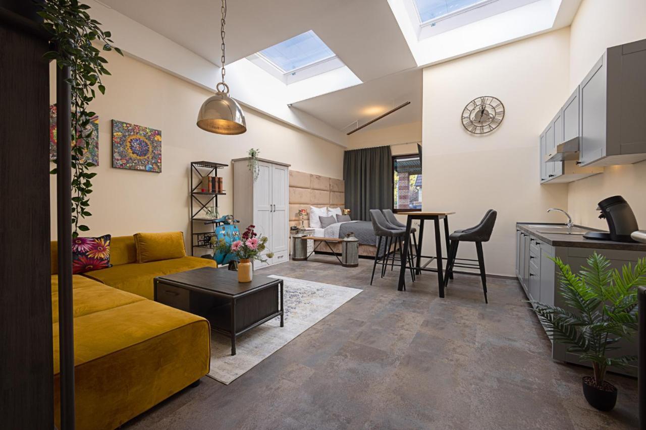 Fabric Apartments Dettingen an der Erms Екстериор снимка